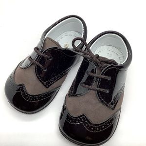 De Osu baby soft sole Oxford shoe USA 3 NWT